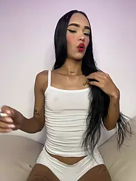 Snapshot of Exotic_girl666 chatting on 02-10-26, 01:21 Exotic girl666 online show from 02-10-26, 01:21