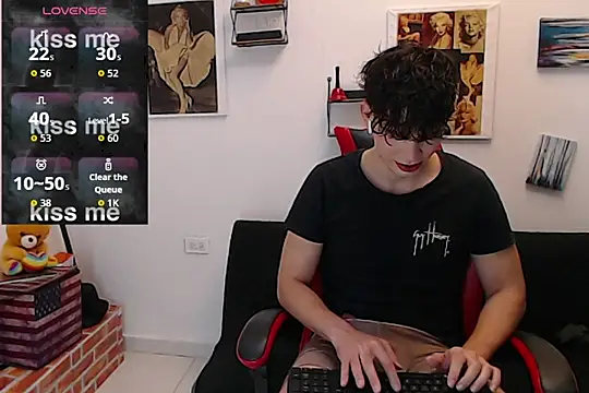 Angelo-cianuro- online show from 10-12-25, 10:53