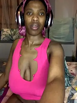 Queen-Boobylicious online show from 09-25-25, 09:29