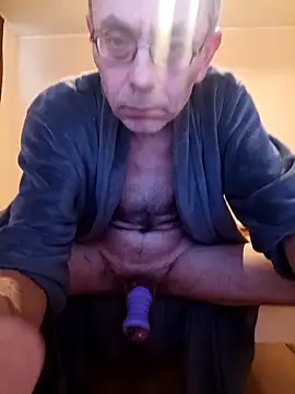 BesterJunge45 online show from 04-19-26, 11:42