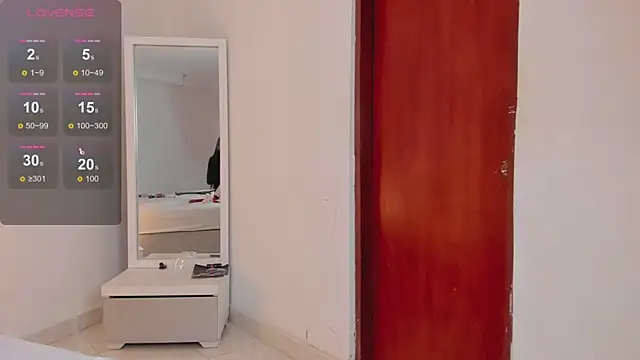 Snapshot of Alhana_pulido chatting on 12-10-24, 01:54 Alhana pulido online show from 12-10-24, 01:54