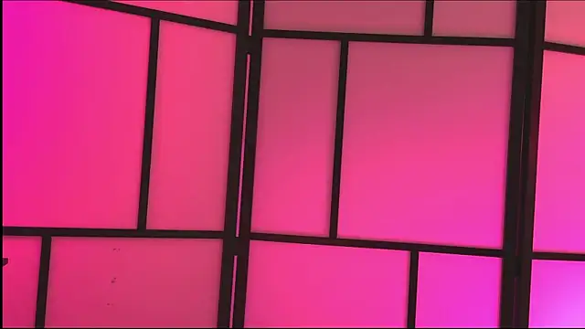 Snapshot of LikaBerry1 chatting on 06-10-26, 02:01 LikaBerry1 online show from 06-10-26, 02:01