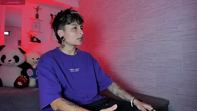 Snapshot of ZuryRamirez_ chatting on 09-18-25, 07:38 ZuryRamirez online show from 09-18-25, 07:38