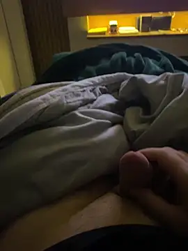 Snapshot of Hjsjsjsjjd chatting on 10-21-25, 05:30 Hjsjsjsjjd online show from 10-21-25, 05:30