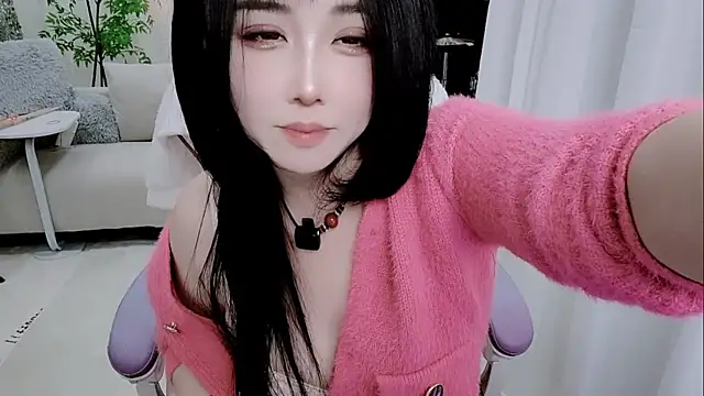 Vaness-a online show from 12-18-25, 05:08