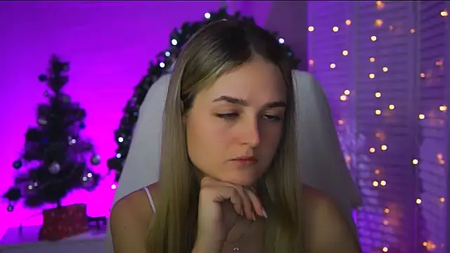 DeboraLarson online show from 12-16-25, 03:33