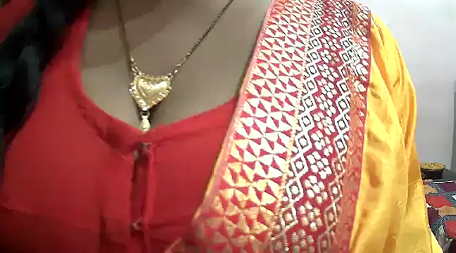 Snapshot of HOT-SEEMAA chatting on 01-30-25, 03:40 HOT-SEEMAA online show from 01-30-25, 03:40