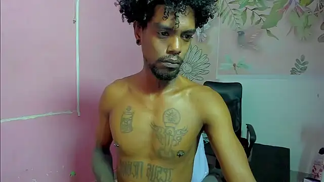 bigblackhotx1 online show from 03-01-26, 10:17