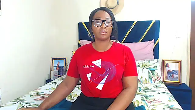 veronica1xxx online show from 09-30-25, 06:24