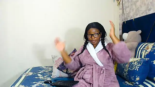 Snapshot of veronica1xxx chatting on 07-10-26, 08:00 veronica1xxx online show from 07-10-26, 08:00