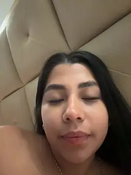 Snapshot of darsha_90 chatting on 04-24-26, 03:31 darsha 90 online show from 04-24-26, 03:31