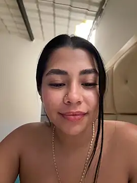 Snapshot of darsha_90 chatting on 06-10-26, 04:34 darsha 90 online show from 06-10-26, 04:34
