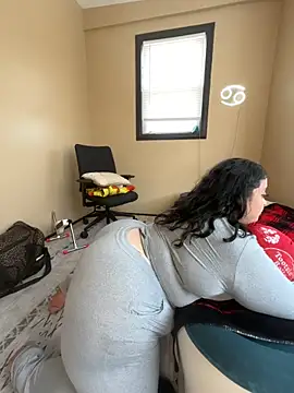 Snapshot of tillymarie34 chatting on 02-09-26, 05:50 tillymarie34 online show from 02-09-26, 05:50