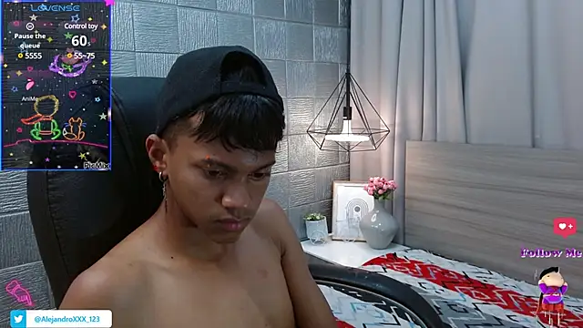Snapshot of loistwink_ chatting on 02-26-25, 06:32 loistwink online show from 02-26-25, 06:32