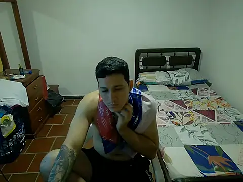 Snapshot of camilosxy chatting on 04-10-26, 08:13 camilosxy online show from 04-10-26, 08:13