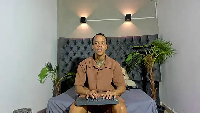 Snapshot of Salomon_koude chatting on 07-04-26, 05:08 Salomon koude online show from 07-04-26, 05:08