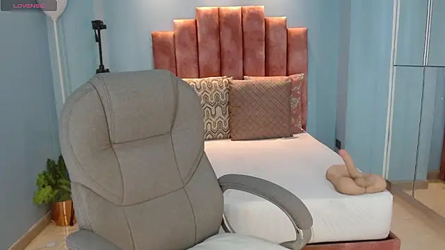 sussy leon online show from 03-19-26, 11:36