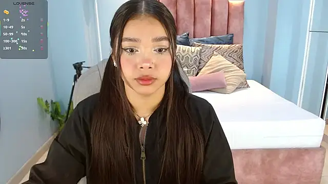 sussy leon online show from 07-24-26, 11:30