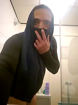 Snapshot of bichitaaz09 chatting on 02-11-26, 12:26 bichitaaz09 online show from 02-11-26, 12:26