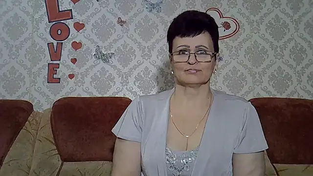 PaulaGolden online show from 12-21-25, 04:36