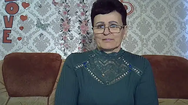 PaulaGolden online show from 04-09-26, 04:45