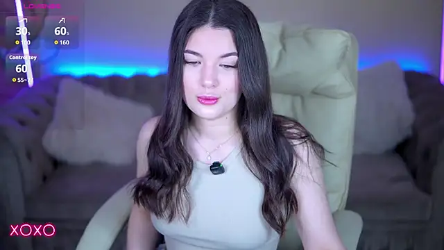 YourLolaBunny online show from 04-05-26, 06:32