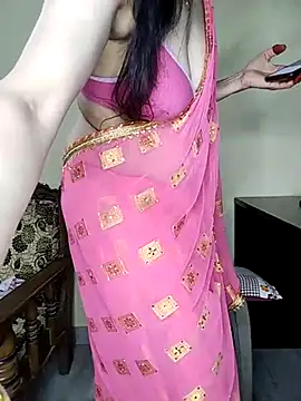 Snapshot of Fair-magic-woman chatting on 03-22-25, 03:41 Fair-magic-woman online show from 03-22-25, 03:41