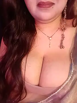 Snapshot of Suhanakhan00 chatting on 07-15-26, 08:19 Suhanakhan00 online show from 07-15-26, 08:19