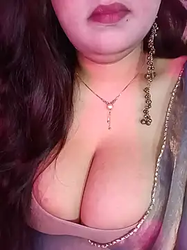 Snapshot of Suhanakhan00 chatting on 07-18-26, 09:02 Suhanakhan00 online show from 07-18-26, 09:02