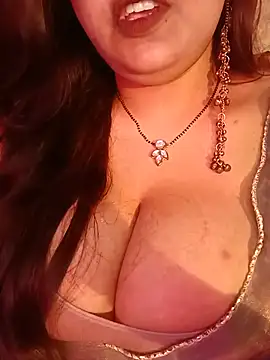 Snapshot of Suhanakhan00 chatting on 08-02-26, 08:46 Suhanakhan00 online show from 08-02-26, 08:46