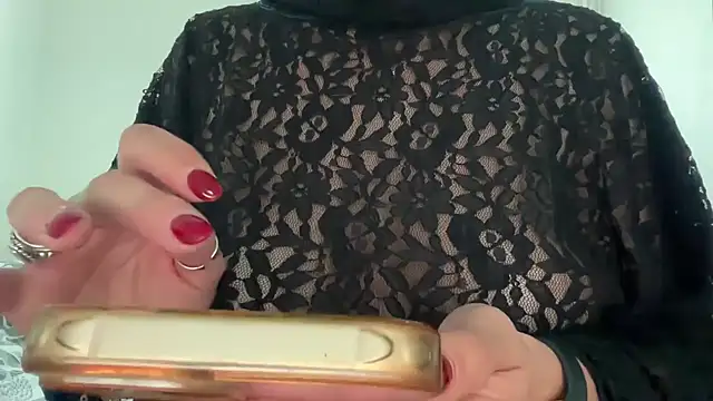 Serena 4you online show from 10-18-25, 04:19