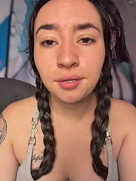 Sophie LS online show from 05-13-26, 03:26