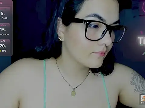 Snapshot of Babe-sofi chatting on 07-06-26, 10:23 Babe-sofi online show from 07-06-26, 10:23