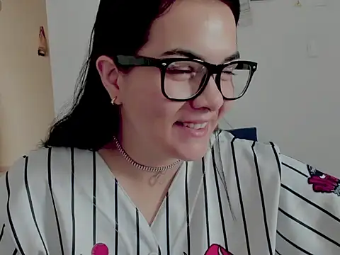 Snapshot of Babe-sofi chatting on 07-17-26, 05:29 Babe-sofi online show from 07-17-26, 05:29