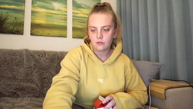 Snapshot of Vixen_Mistress_Ali chatting on 11-11-25, 09:26 Vixen Mistress Ali online show from 11-11-25, 09:26