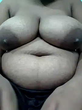 Snapshot of Desi_Mallika chatting on 12-04-24, 05:16 Desi Mallika online show from 12-04-24, 05:16