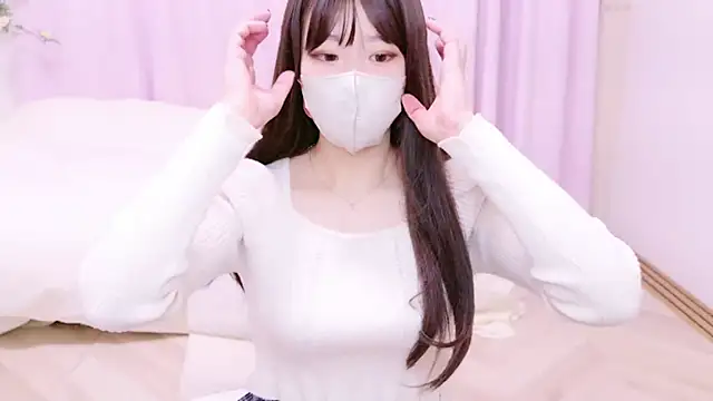 Snapshot of SUZU-oO chatting on 01-16-25, 03:45 SUZU-oO online show from 01-16-25, 03:45