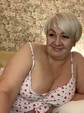 Laura Millf online show from 03-03-25, 05:07