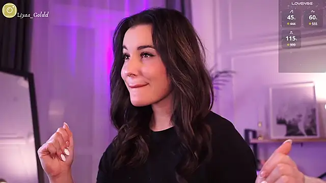 Snapshot of Liya_Gold_ chatting on 01-30-25, 10:19 Liya Gold online show from 01-30-25, 10:19