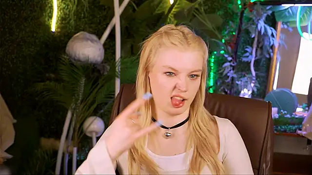 GraceGlamour online show from 03-17-25, 11:42