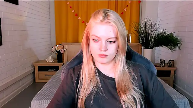 GraceGlamour online show from 03-21-25, 08:17