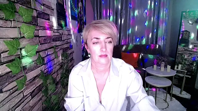 Snapshot of Hot_Girl87 chatting on 12-03-24, 07:33 Hot Girl87 online show from 12-03-24, 07:33