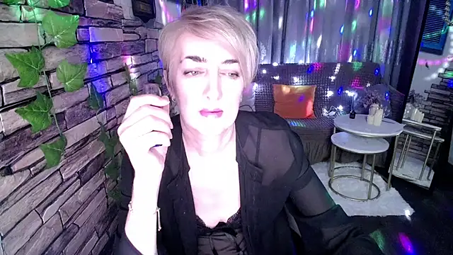 Snapshot of Hot_Girl87 chatting on 12-09-24, 06:57 Hot Girl87 online show from 12-09-24, 06:57