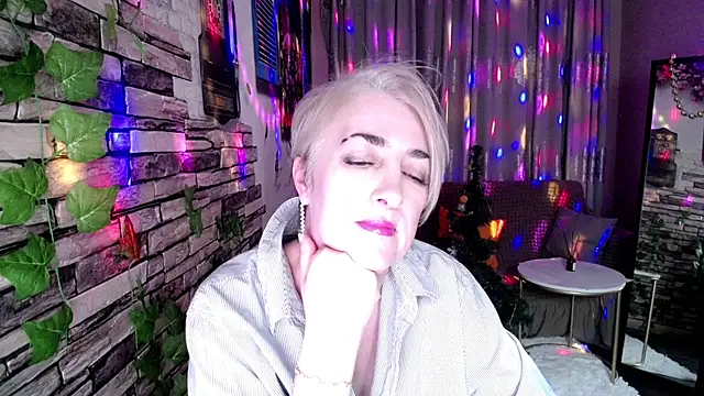 Snapshot of Hot_Girl87 chatting on 01-03-25, 03:33 Hot Girl87 online show from 01-03-25, 03:33