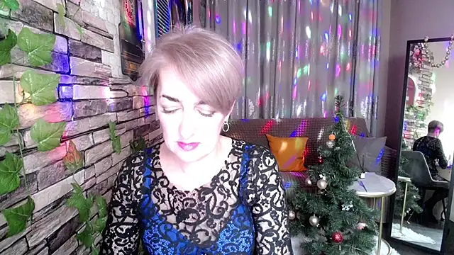 Snapshot of Hot_Girl87 chatting on 01-13-25, 02:42 Hot Girl87 online show from 01-13-25, 02:42