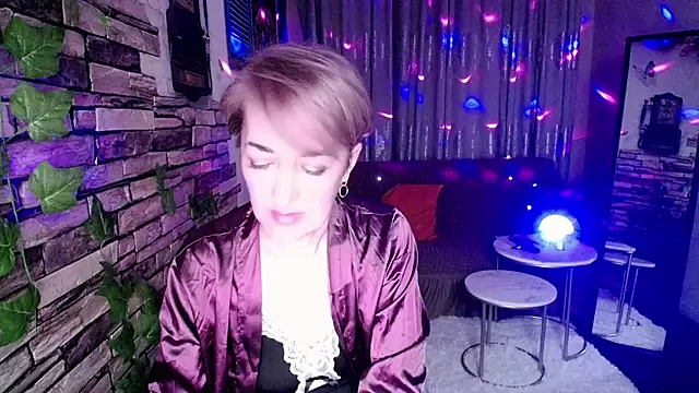 Snapshot of Hot_Girl87 chatting on 01-15-25, 10:57 Hot Girl87 online show from 01-15-25, 10:57