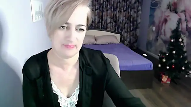 Snapshot of Hot_Girl87 chatting on 01-31-25, 10:10 Hot Girl87 online show from 01-31-25, 10:10