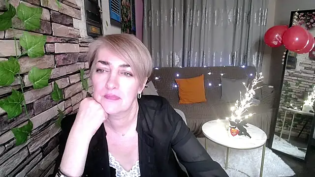 Snapshot of Hot_Girl87 chatting on 02-14-25, 10:58 Hot Girl87 online show from 02-14-25, 10:58