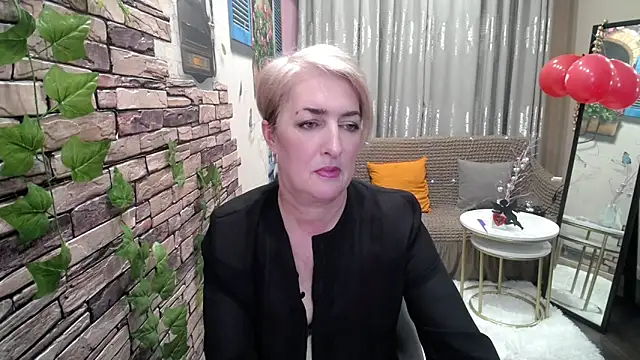 Snapshot of Hot_Girl87 chatting on 02-19-25, 02:34 Hot Girl87 online show from 02-19-25, 02:34