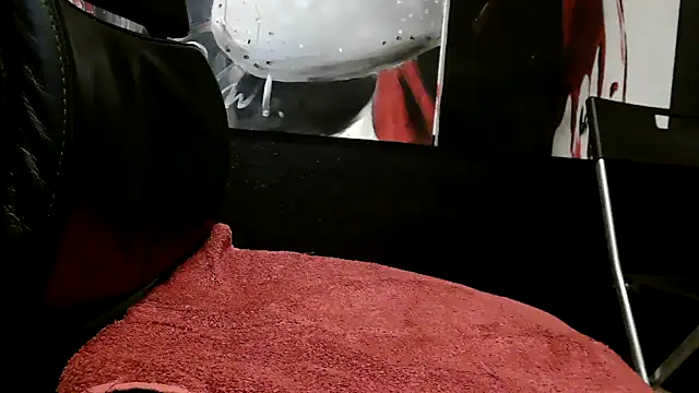 dani4334 online show from 03-17-25, 04:19